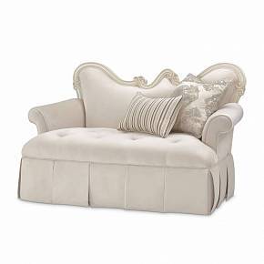 Укороченный двухместный диван Lavelle Classic Pearl